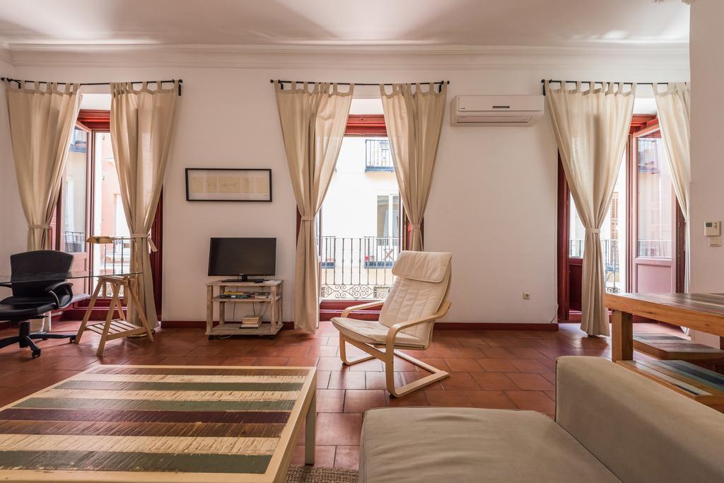 Apartamentos Madrid Centro W Ngoại thất bức ảnh