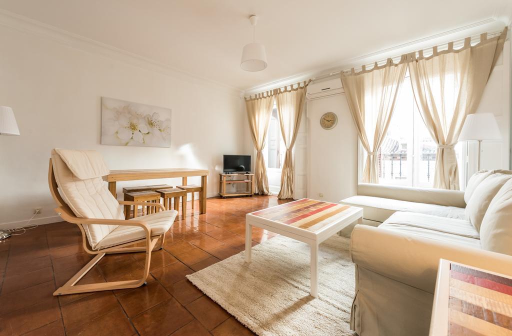 Apartamentos Madrid Centro W Ngoại thất bức ảnh