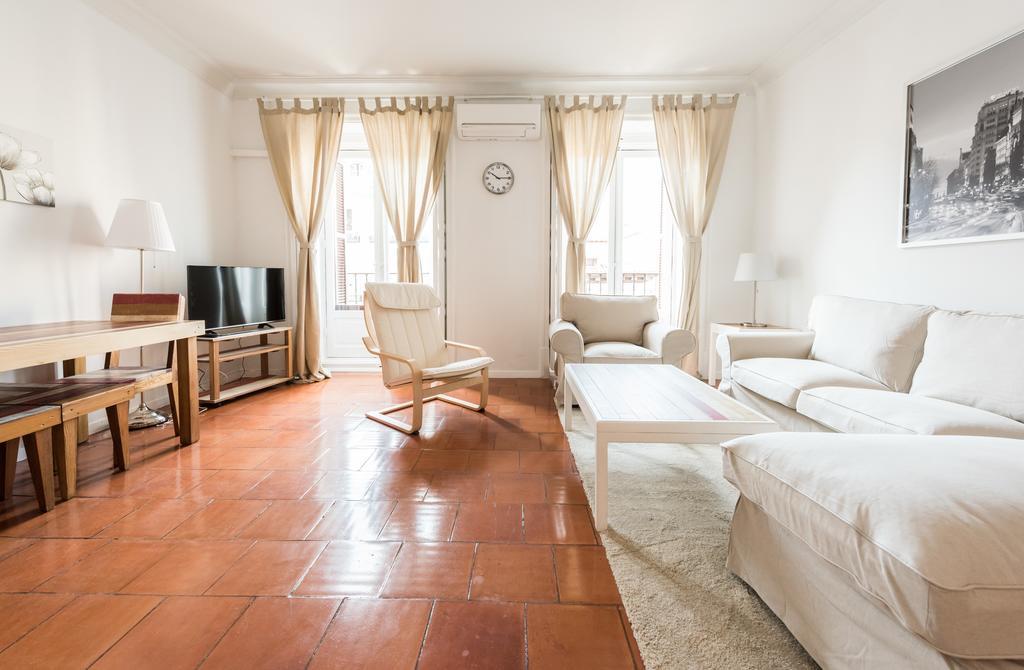 Apartamentos Madrid Centro W Ngoại thất bức ảnh