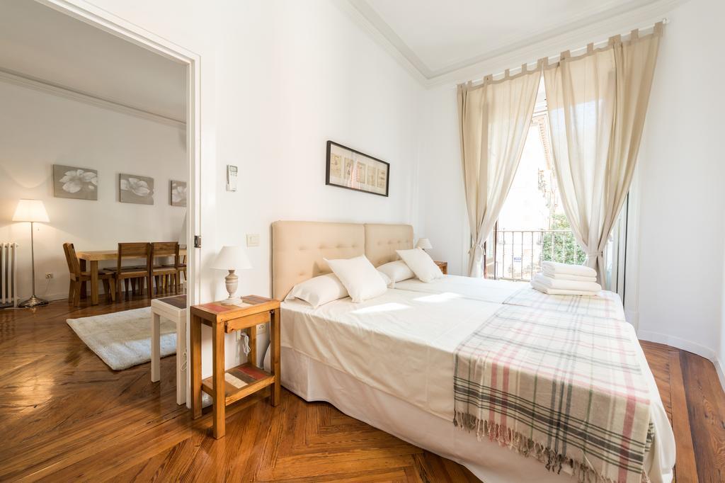 Apartamentos Madrid Centro W Ngoại thất bức ảnh